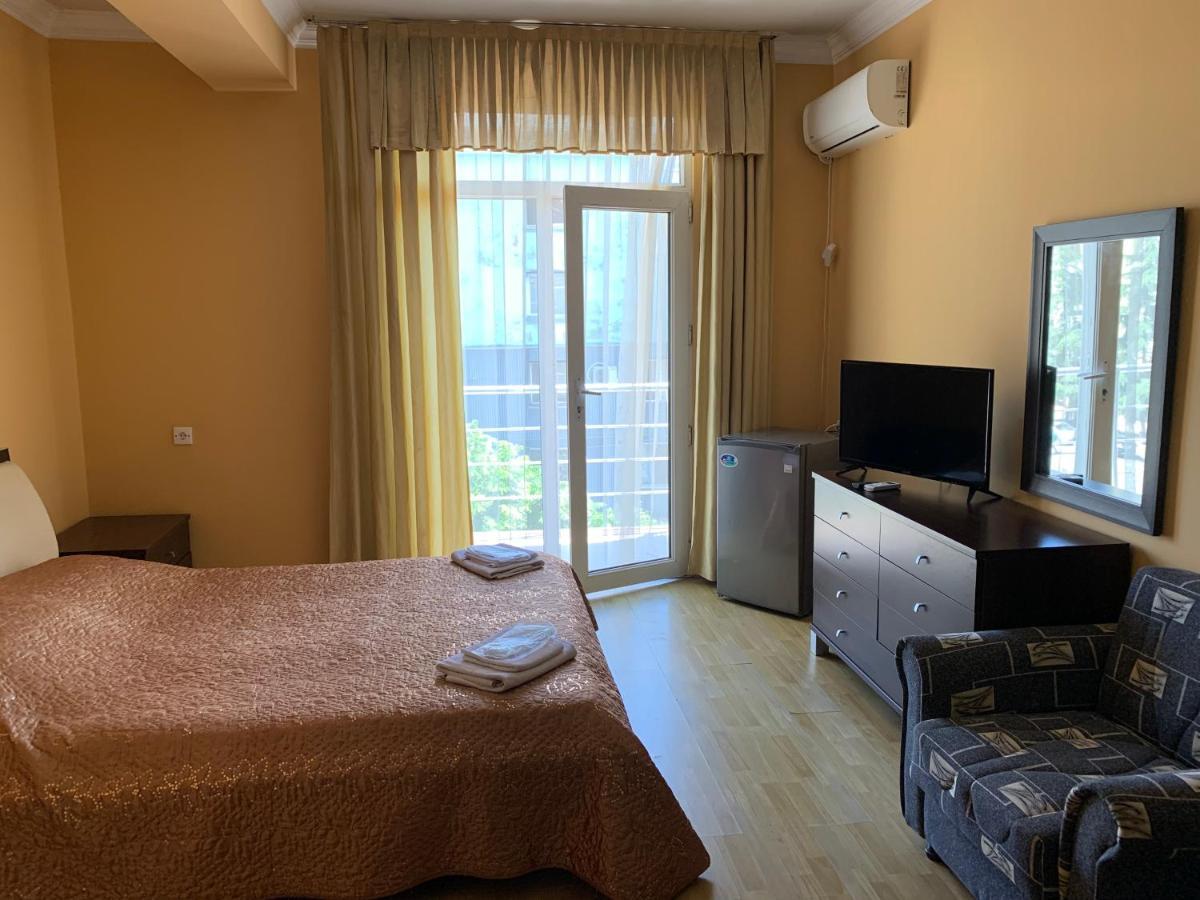 Prestige Hotel บาทูมิ ภายนอก รูปภาพ