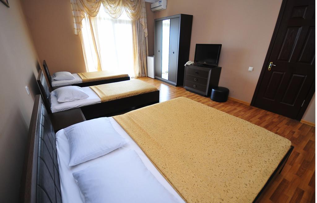 Prestige Hotel บาทูมิ ภายนอก รูปภาพ