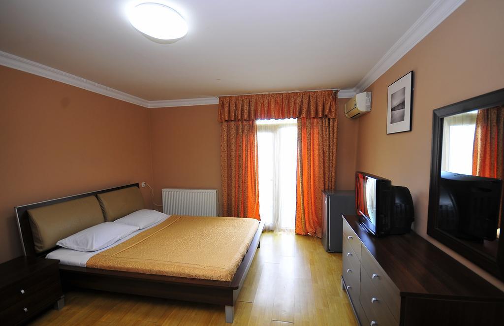 Prestige Hotel บาทูมิ ภายนอก รูปภาพ